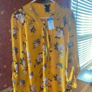Yellow Flower Blouse with zipper New with tags